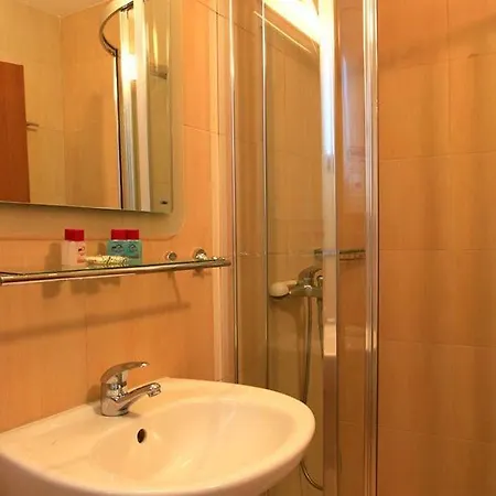 2 Bedroom, 2 Showeroom Suitable For A Family Skication And Remote Working Chalet *