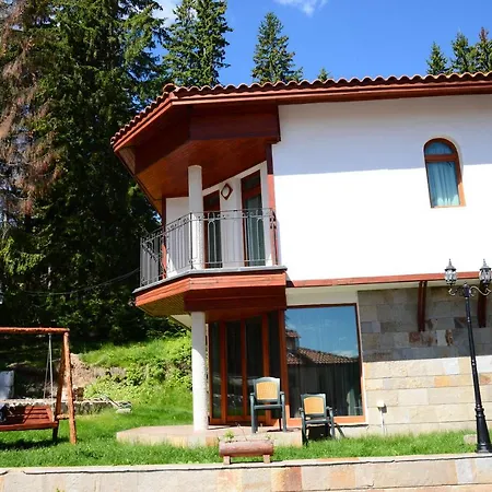 2 Bedroom, 2 Showeroom Villa Suitable For A Family Skication And Remote Working