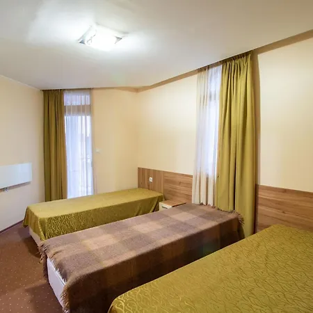 2 Bedroom, 2 Showeroom Villa Suitable For A Family Skication And Remote Working