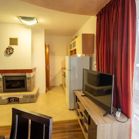 Chalet 2 Bedroom, 2 Showeroom Suitable For A Family Skication And Remote Working