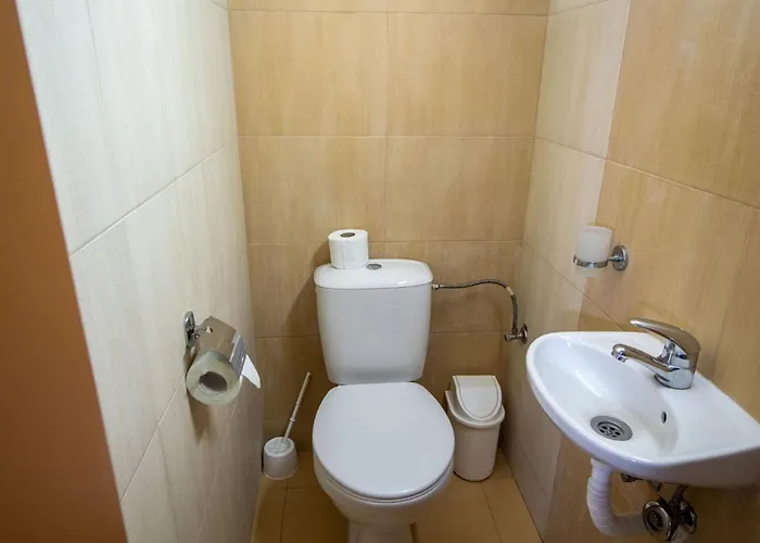 2 Bedroom, 2 Showeroom Suitable For A Family Skication And Remote Working شاليه